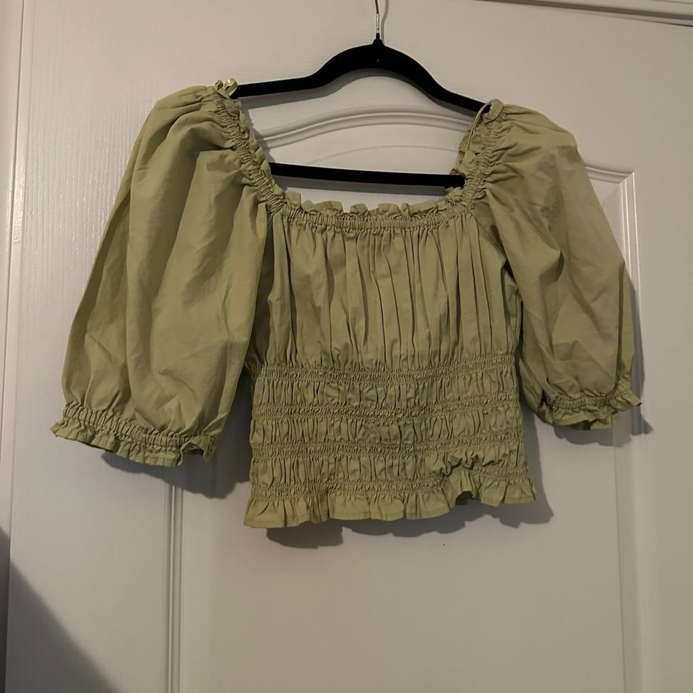 Levi’s Pale Green Scrunch Smocked Top